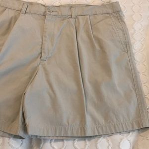 Men’s Dockers shorts Khaki